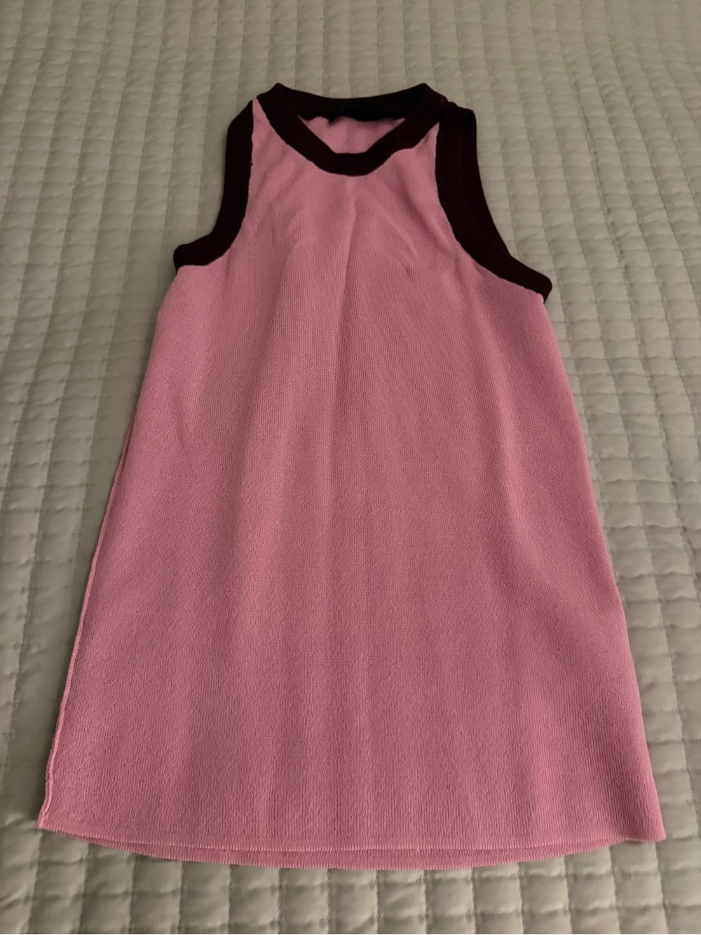 NWOT Sleeveless Contrast-Trim Tank